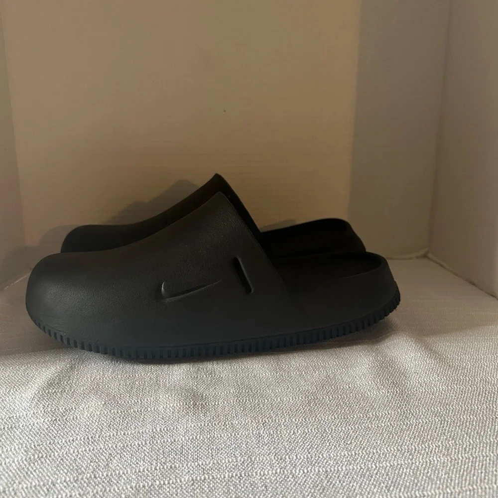 N/A classic nike